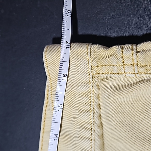Free People Denim Pale Yellow Distressed Shorts 5 Button Fly Front size … - Picture 6 of 8
